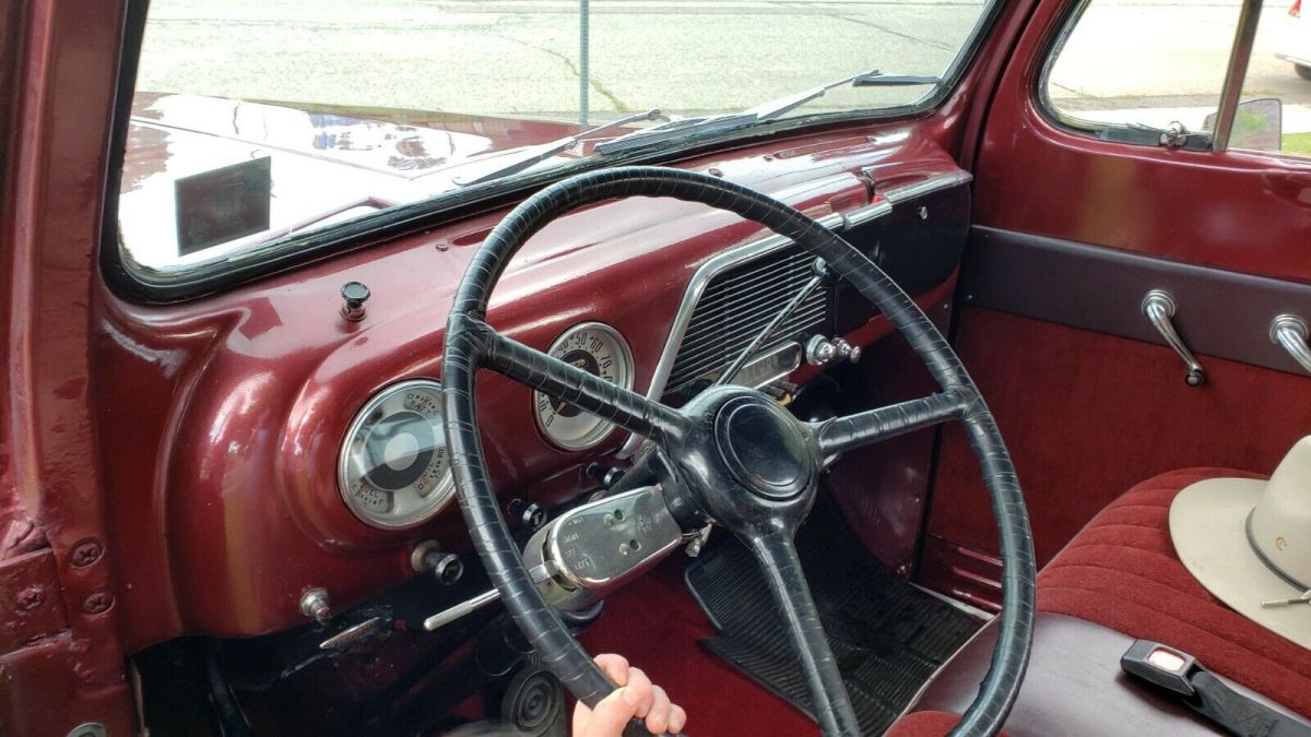 1952 Red Ford F-100 Truck