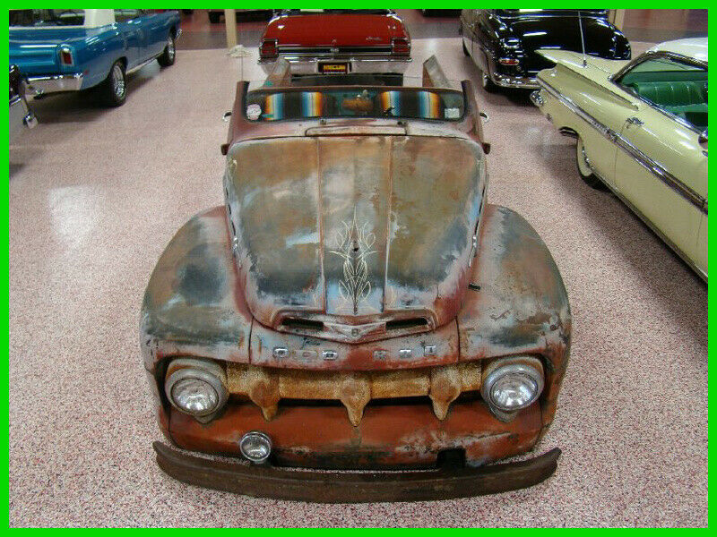 1952 Gray Ford F-100 Pickup Truck