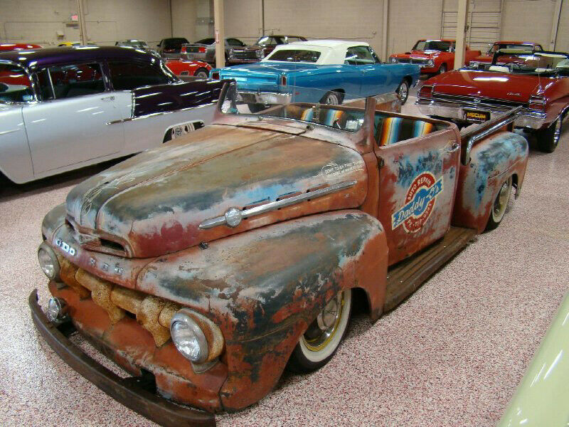 1952 Gray Ford F-100 Pickup Truck