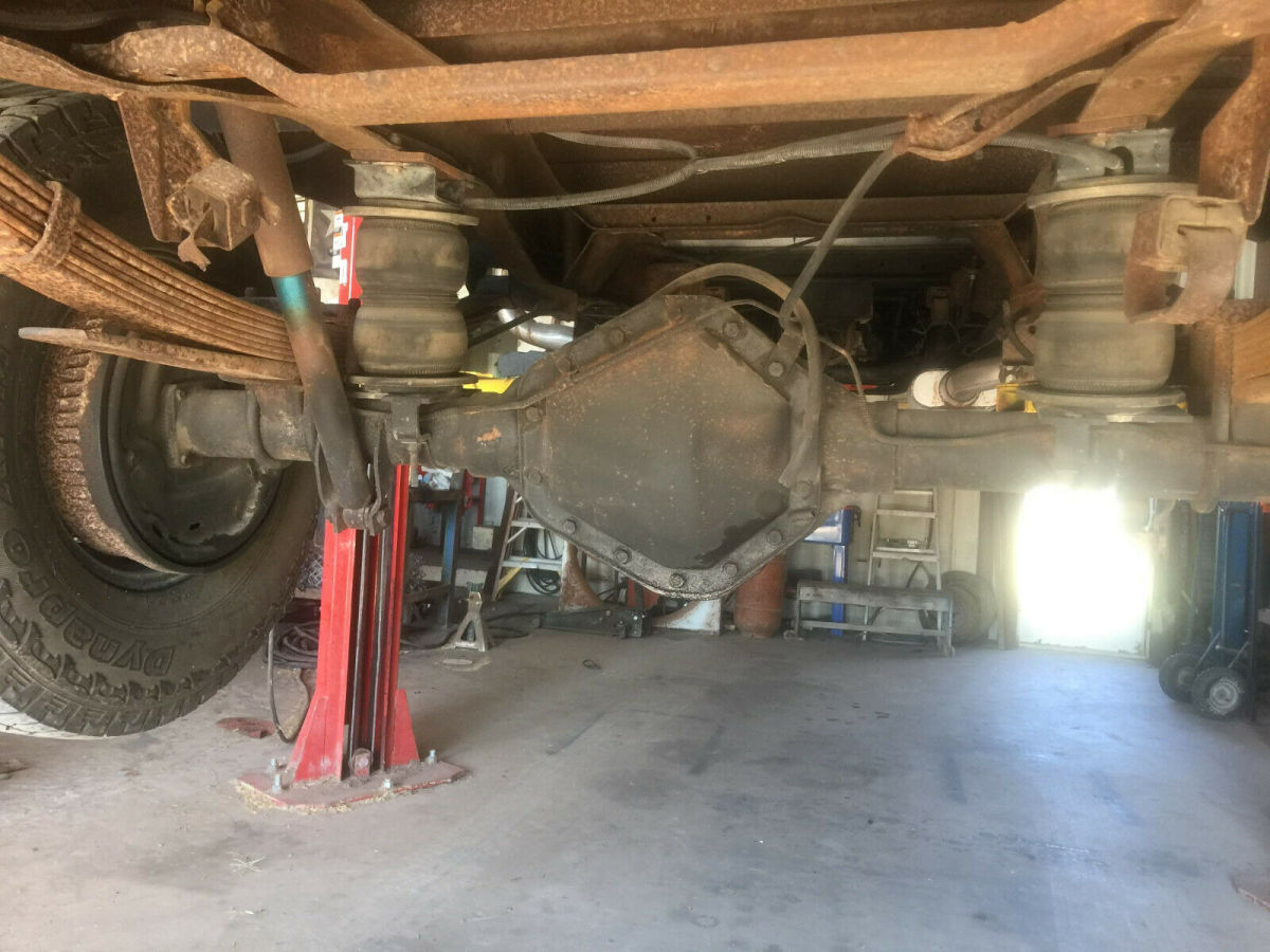 1952 White Ford F-250