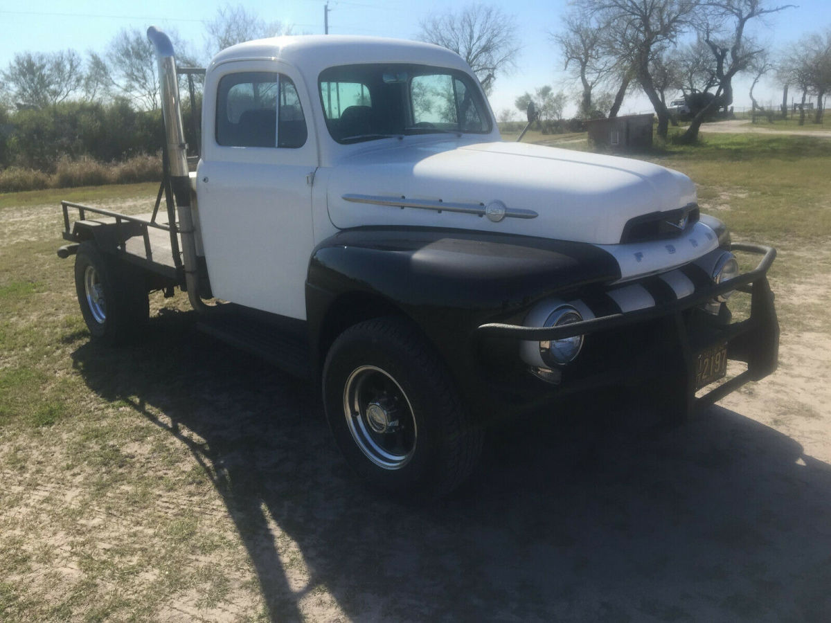 1952 White Ford F-250