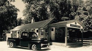 1952 Black Ford F-100 Cab & Chassis