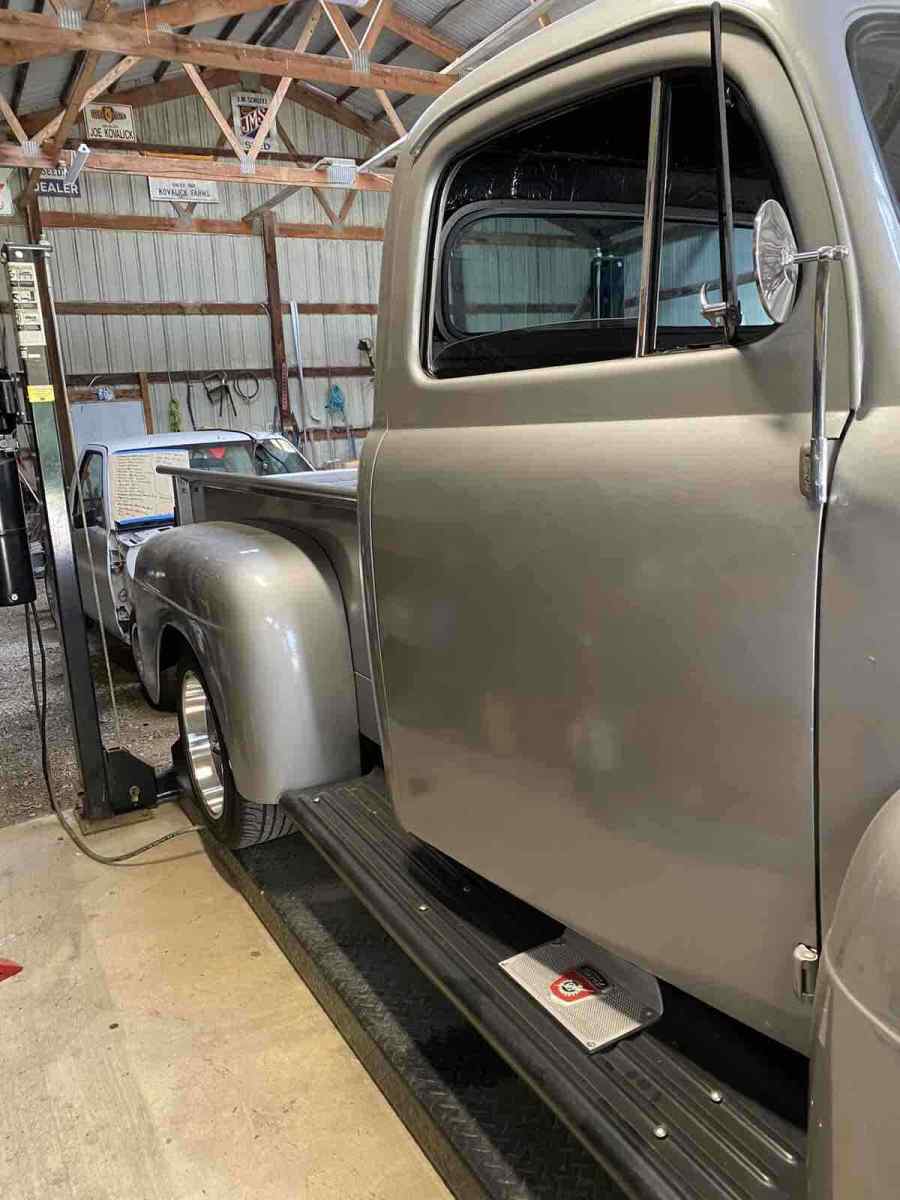 1952 Grey Ford F1 Pickup