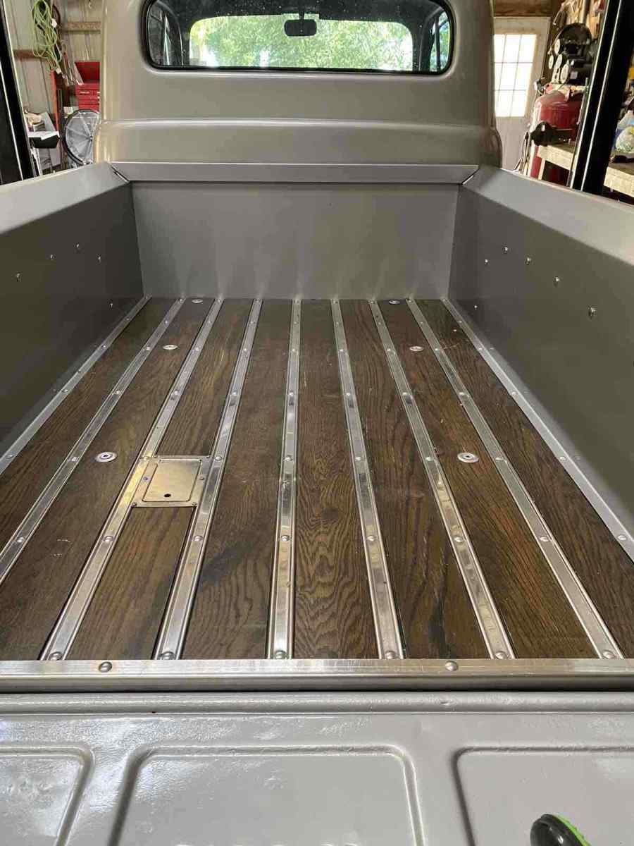 1952 Grey Ford F1 Pickup