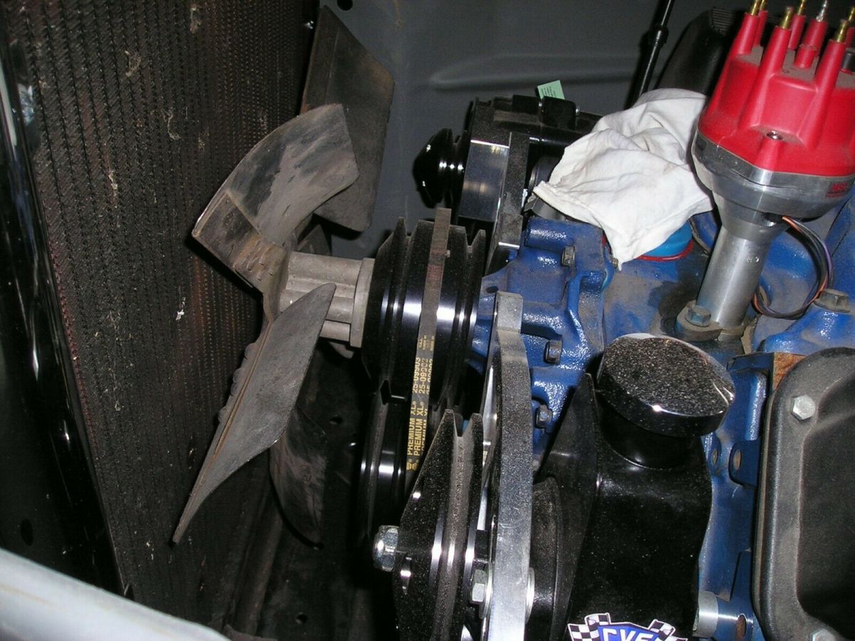 1952 grey Ford F-100