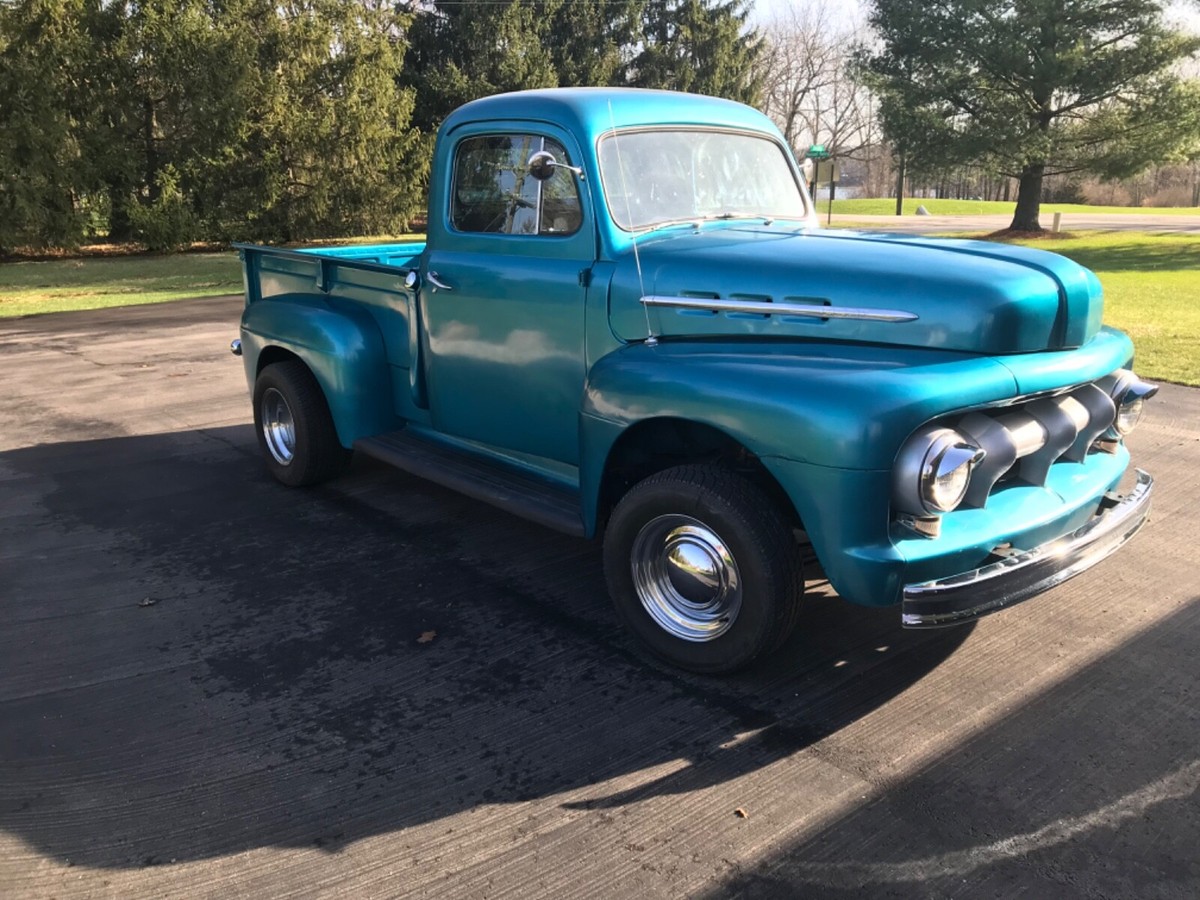 1952 Ford F-100