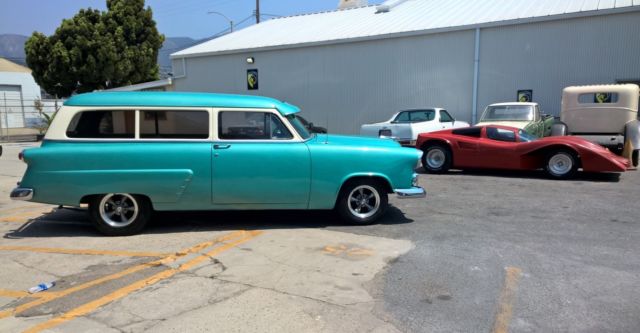1952 Teal Ford Ranch Wagon Wagon