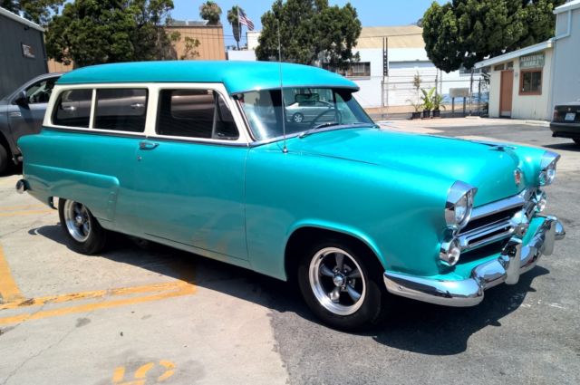 1952 Teal Ford Ranch Wagon Wagon