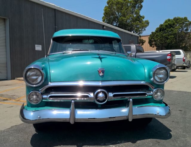 1952 Teal Ford Ranch Wagon Wagon