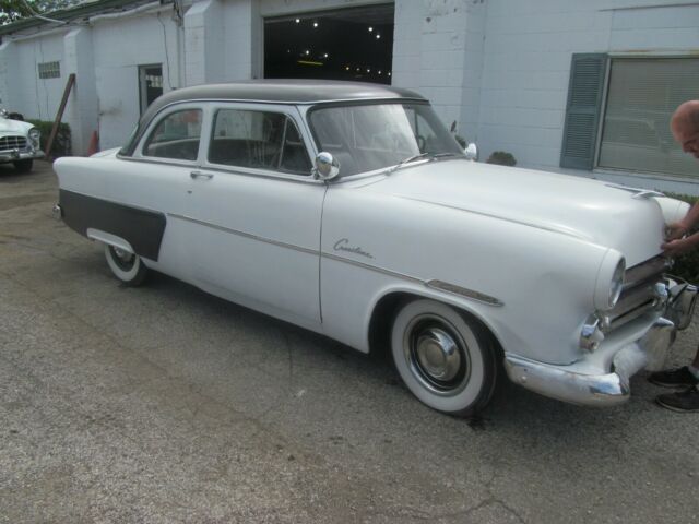 1952 White Ford Fairlane Coupe
