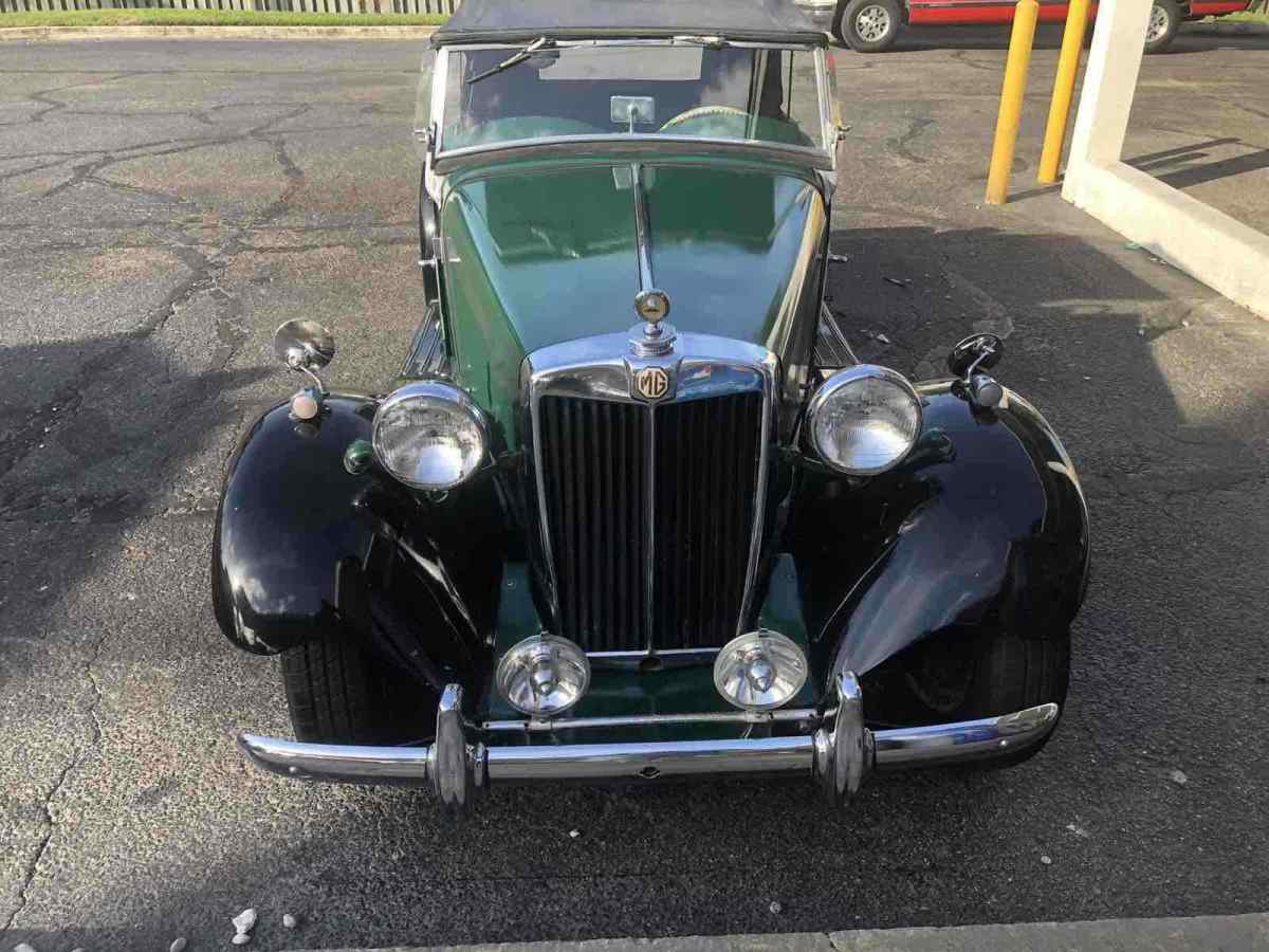 1952 Green MG TD Convertible