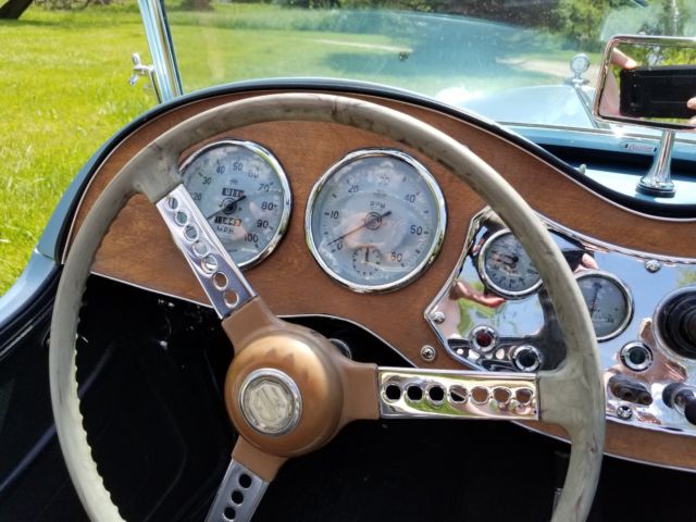 1952 Blue MG T-Series Roadster