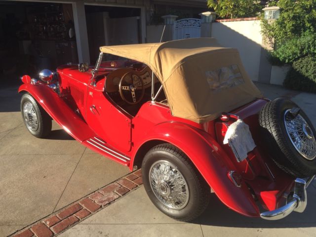 1980 Red MG MGB Convertible