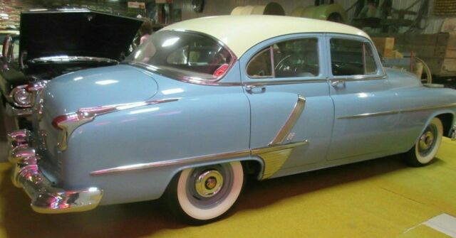 1952 Blue/ cream Oldsmobile Super 88 Sedan