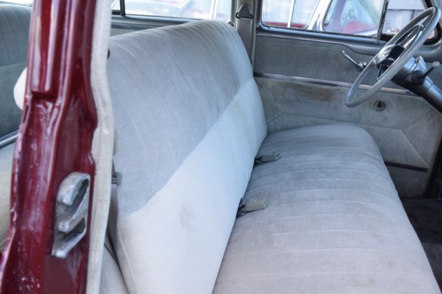 1952 Oldsmobile Ninety-Eight Sedan