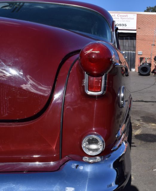 1952 Oldsmobile Ninety-Eight Sedan