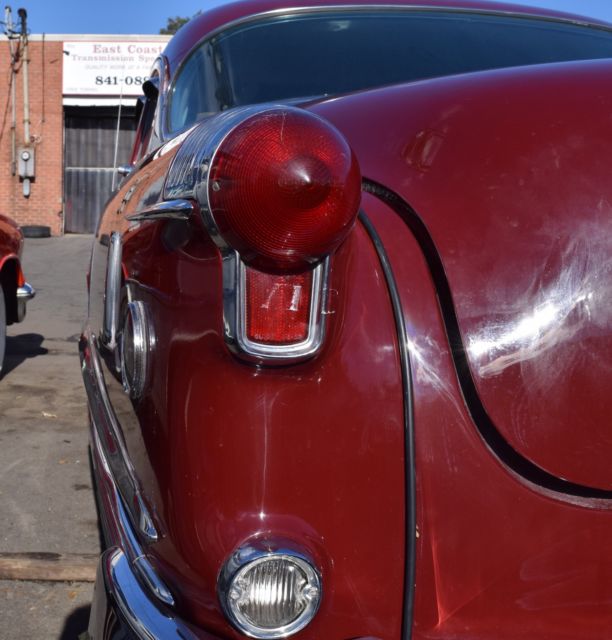 1952 Oldsmobile Ninety-Eight Sedan