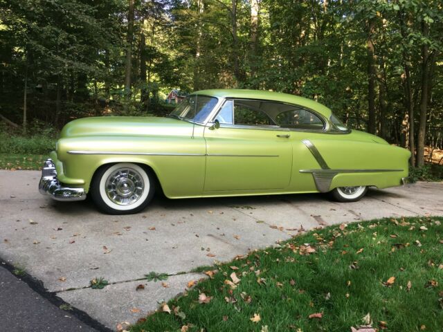 1952 Green Oldsmobile Eighty-Eight Coupe