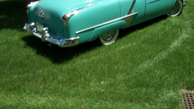 1952 White/Blue Oldsmobile Eighty-Eight Sedan