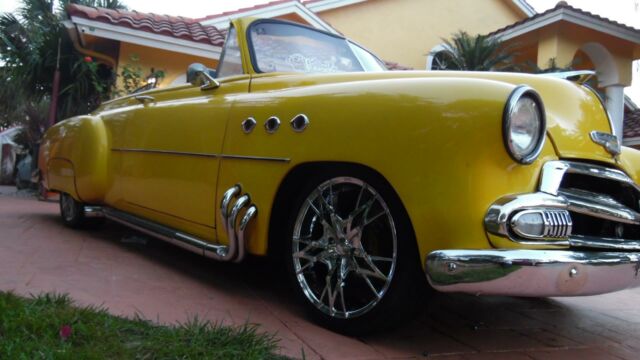 1952 -- Chevrolet Styleline --