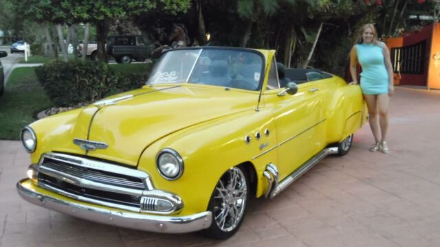 1952 -- Chevrolet Styleline --