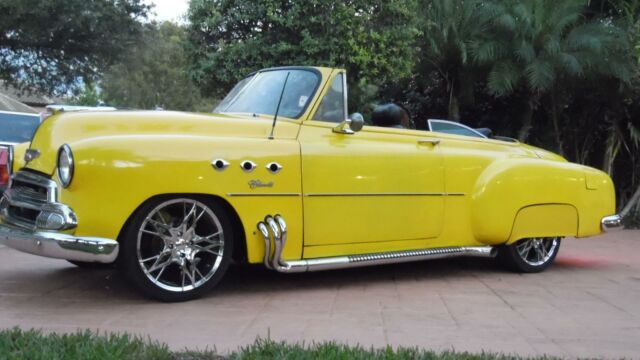 1952 -- Chevrolet Styleline --