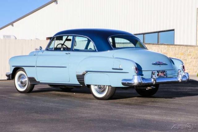 1952 Yellow Chevrolet Deluxe Street Rod