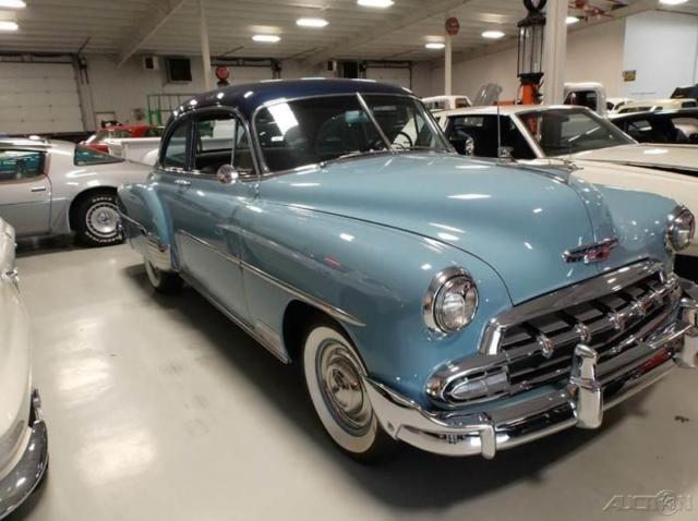 1952 Yellow Chevrolet Deluxe Street Rod