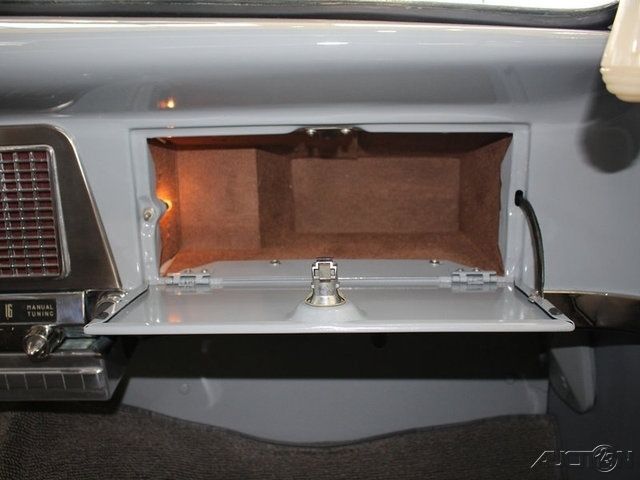 1952 Blue Ford E-Series Wagon