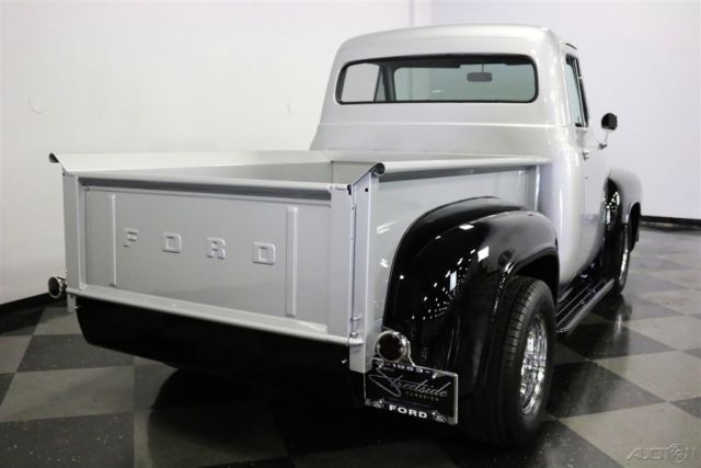1953 Silver Ford F-100