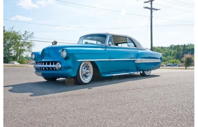 1953 White and Blue Chevrolet Bel Air/150/210 Coupe Simulated Convertibule