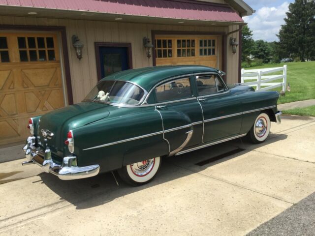 1953 Green Chevrolet Bel Air/150/210