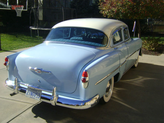 1953 Blue Chevrolet Bel Air/150/210 Sedan