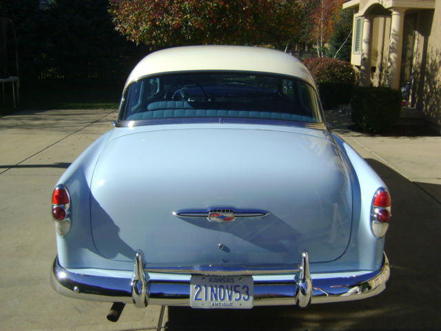 1953 Blue Chevrolet Bel Air/150/210 Sedan
