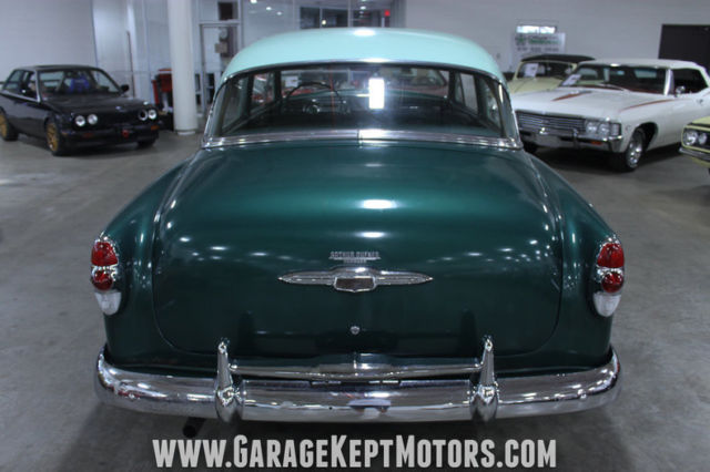 1953 Green Chevrolet Bel Air/150/210 Sedan