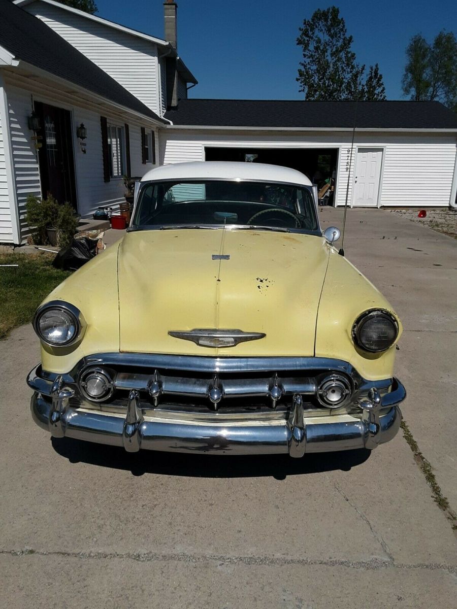 1953 Yellow Chevrolet Bel Air/150/210 Coupe