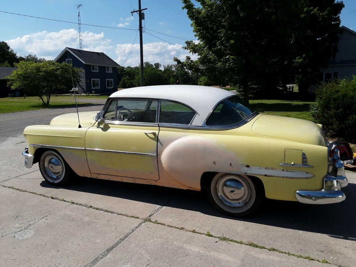 1953 Yellow Chevrolet Bel Air/150/210 Coupe