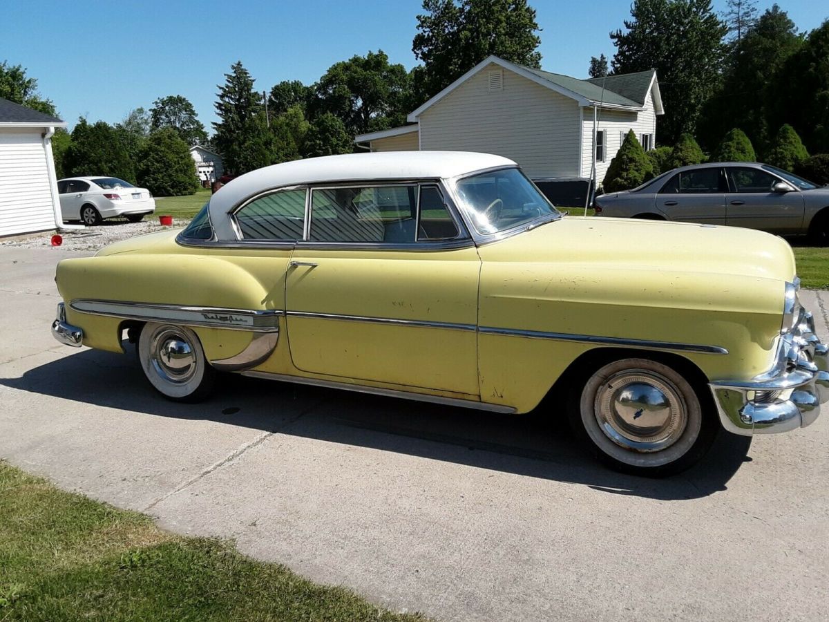 1953 Yellow Chevrolet Bel Air/150/210 Coupe
