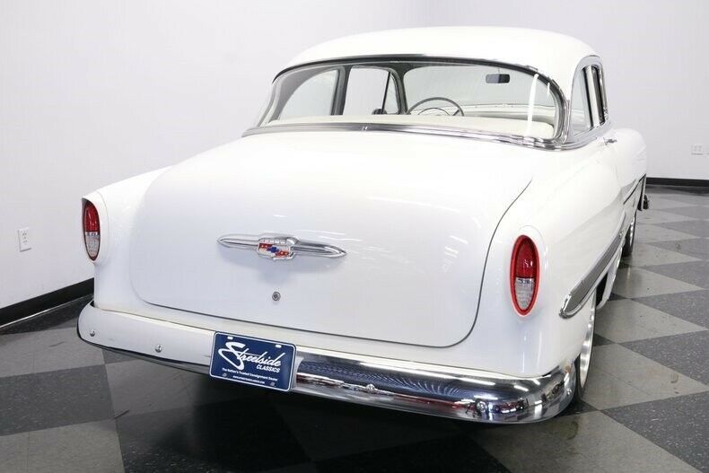 1953 White Chevrolet Bel Air/150/210 Coupe