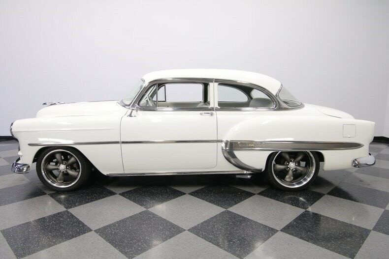 1953 White Chevrolet Bel Air/150/210 Coupe