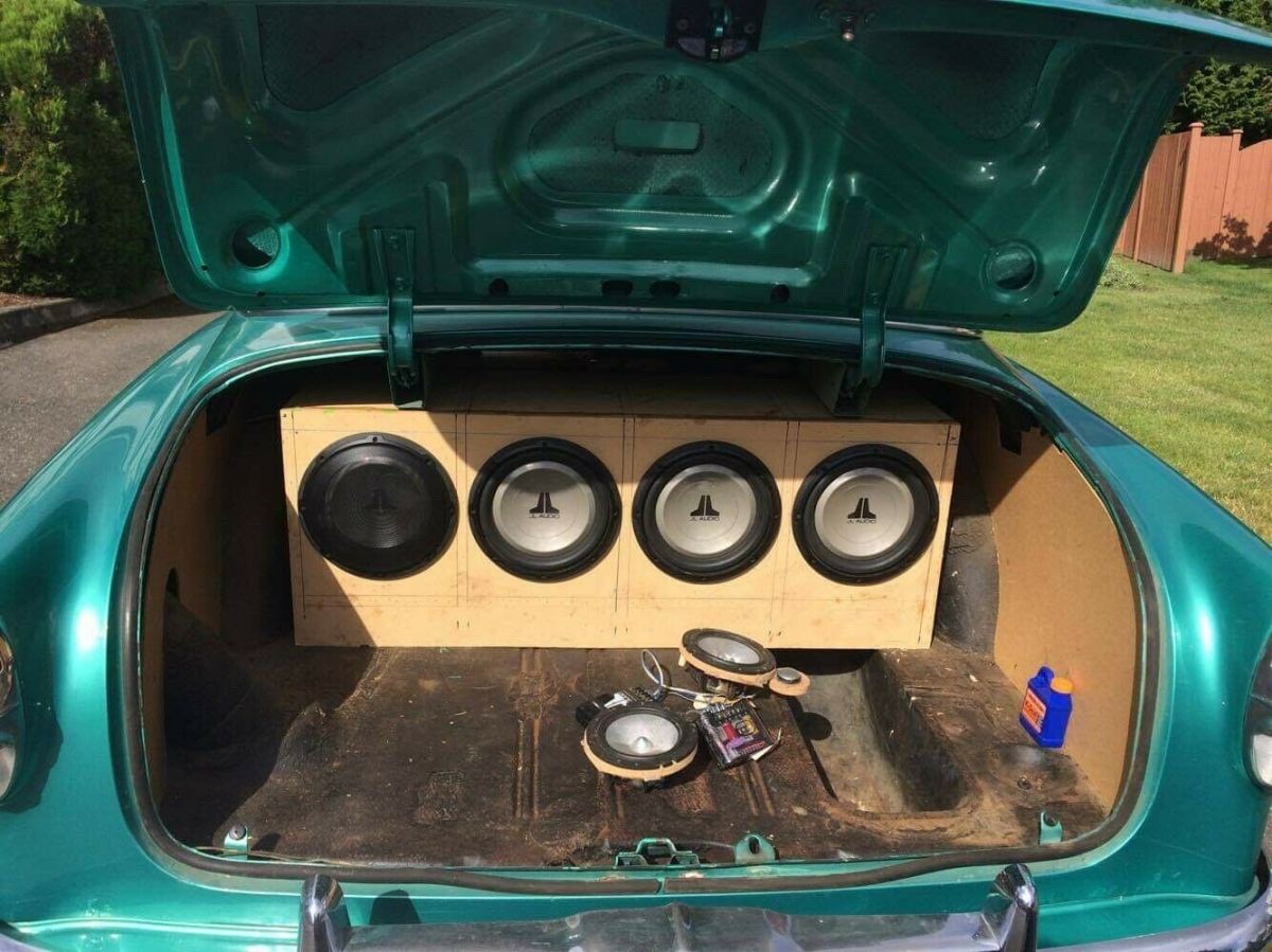 1953 Green Chevrolet Bel Air/150/210 Sedan