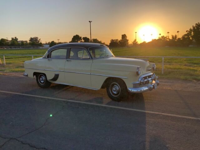 1953 Tan Chevrolet Bel Air/150/210 Coupe