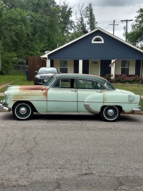 1953 Green Chevrolet Bel Air/150/210 Sedan