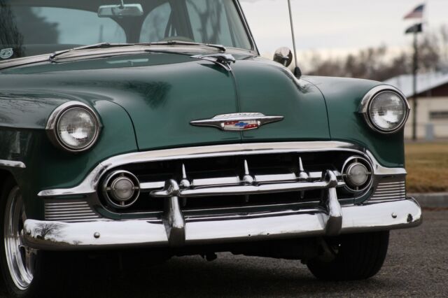 1953 Green Chevrolet Bel Air/150/210