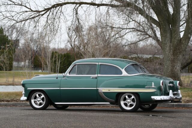 1953 Green Chevrolet Bel Air/150/210