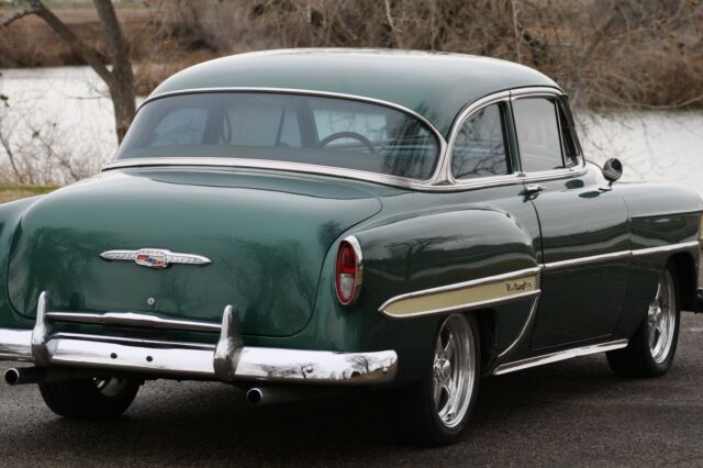 1953 Green Chevrolet Bel Air/150/210