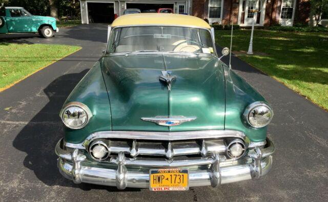 1953 Woodland Green/Sun Gold Chevrolet Bel Air/150/210 Hardtop
