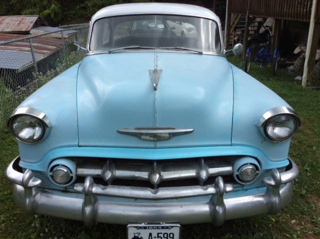 1953 Blue Chevrolet Bel Air/150/210 Sedan