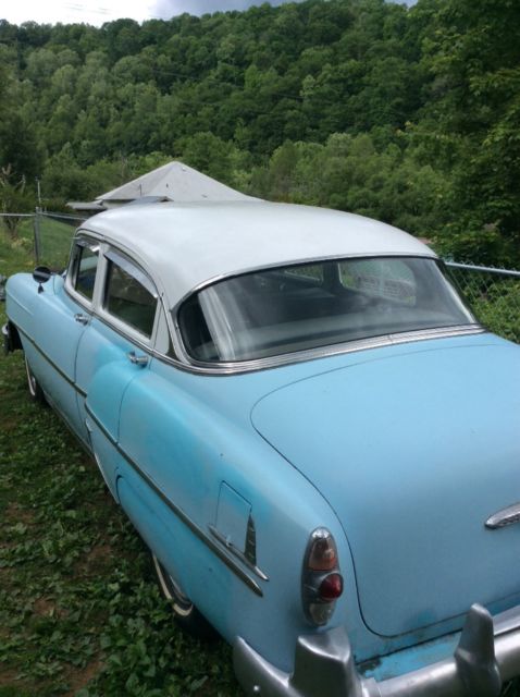 1953 Blue Chevrolet Bel Air/150/210 Sedan