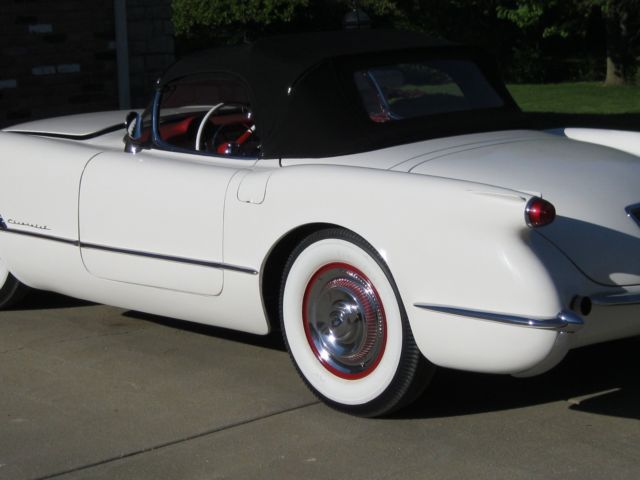 1953 White Chevrolet Corvette Convertible